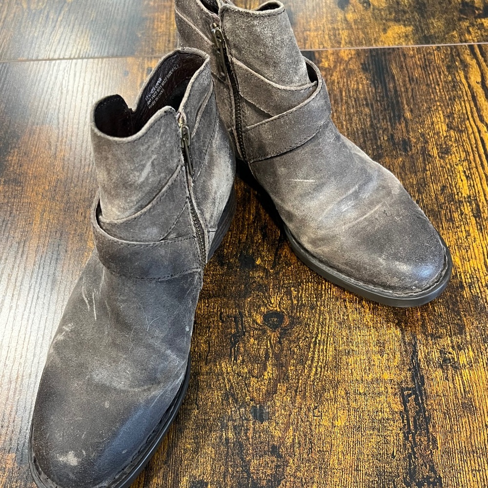 Born Ankle Boots 7.5